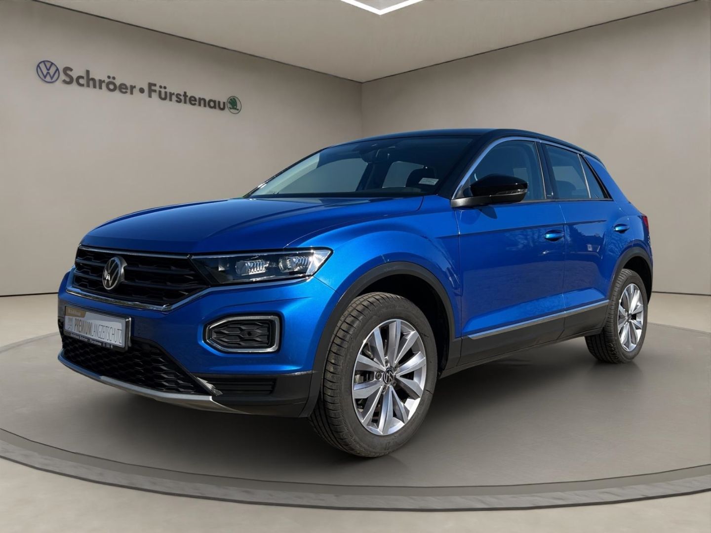 Volkswagen T-Roc Style 1.5 TSI DSG - Samsaru's Car Outlet