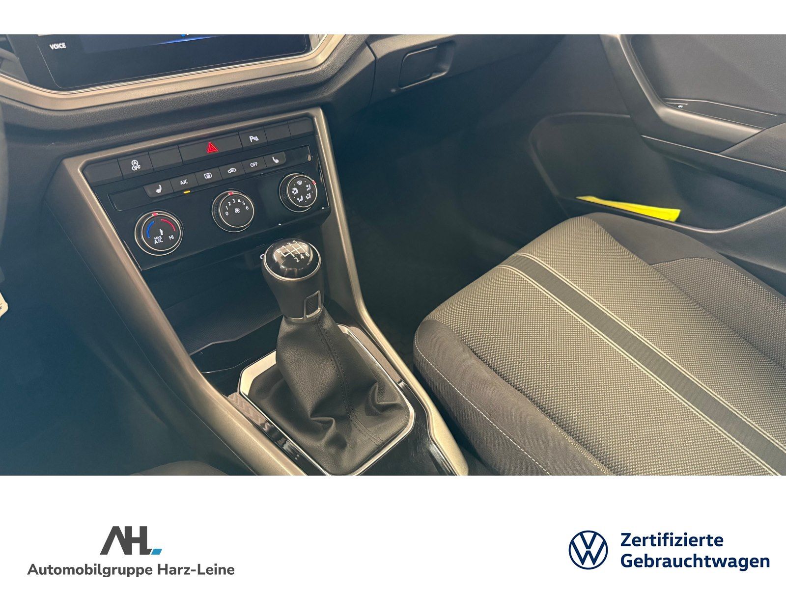 Volkswagen T-Roc 1.0 TSI Style - Samsaru's Car Outlet