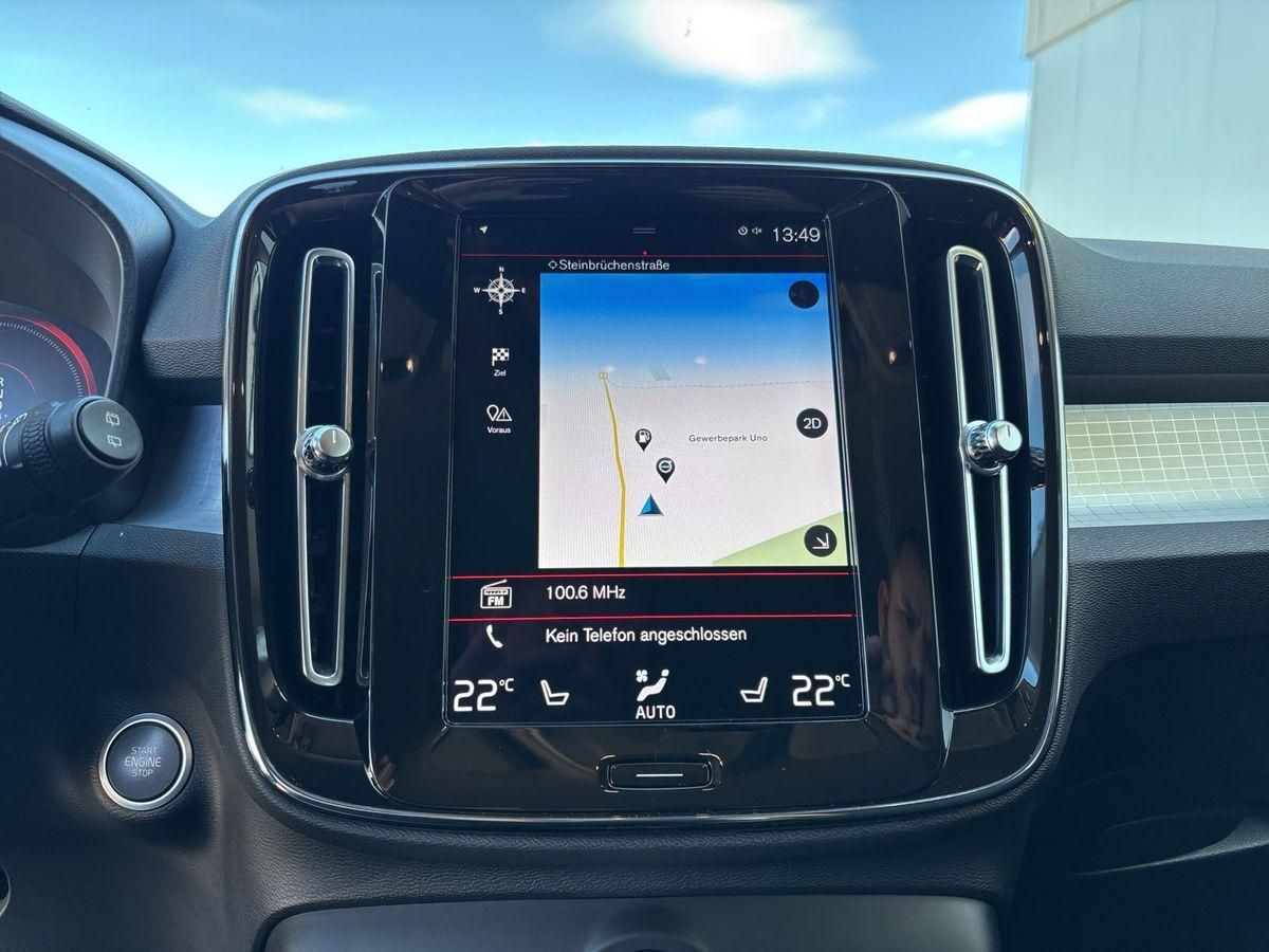 Volvo XC40 T4 Recharge R Design Expression AHK LHZ SHZ