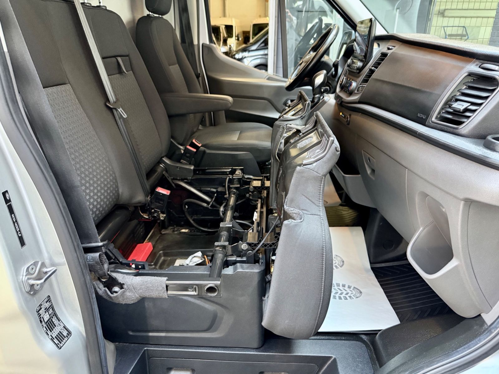 Ford Transit 2.0 D L2H2 AUTOMATIK AHK STANDHEIZG NAVI