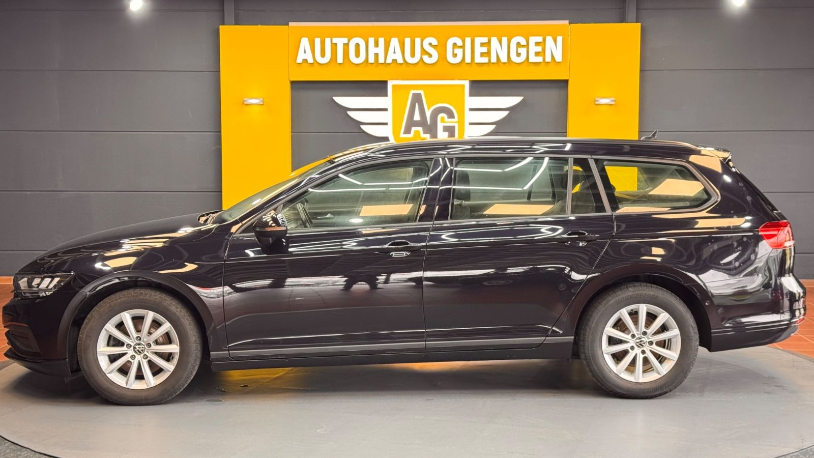 Volkswagen Passat Variant - Samsaru's Car Outlet