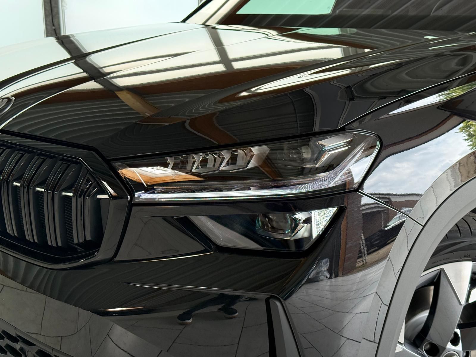 Skoda Kodiaq iV Plug-In Sportline-Pano/AHK/ACC/CarPlay