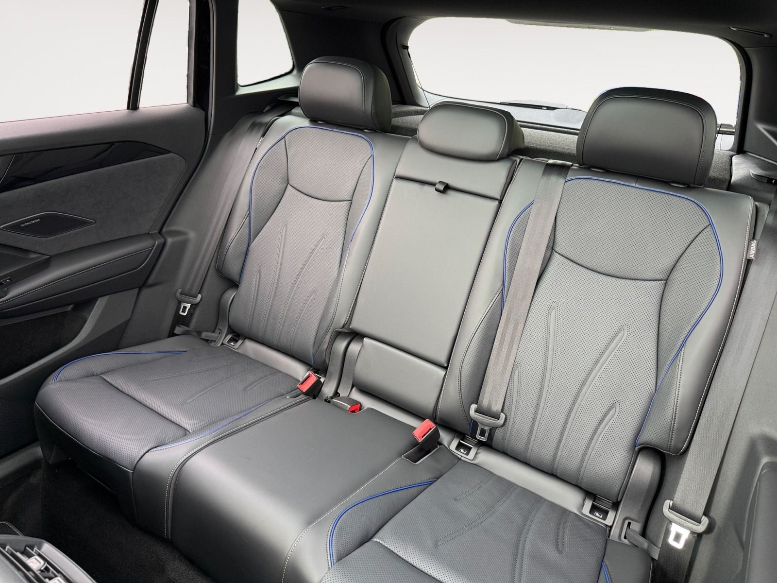 Volkswagen Tiguan R-Line 2,0 l TDI SCR *4MOTION*PANO*LEDER*