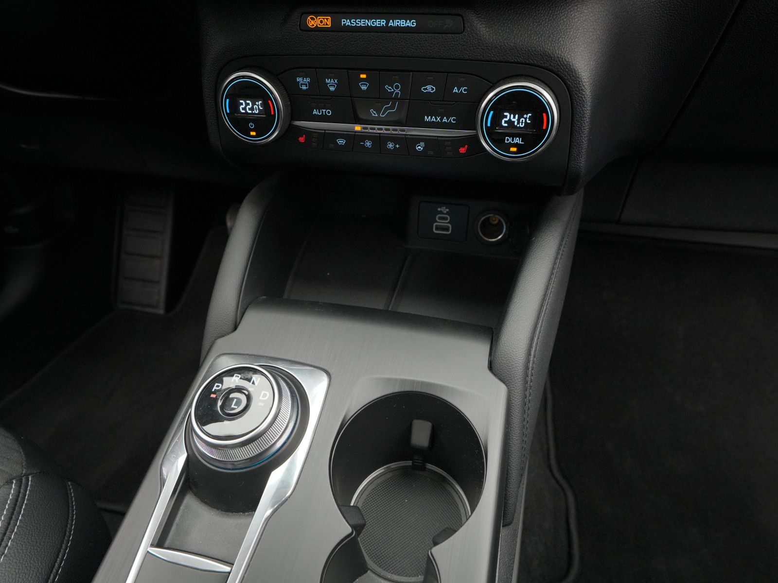 Ford Kuga Titanium X 225PS Plug-in-Hybrid Aut. - Samsaru's Car Outlet