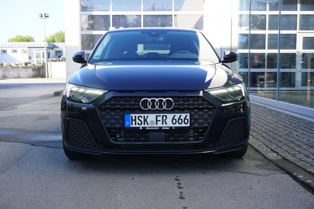 Audi A1 25 TFSI S-Tronic Plus Paket LED 17 ALU GRA