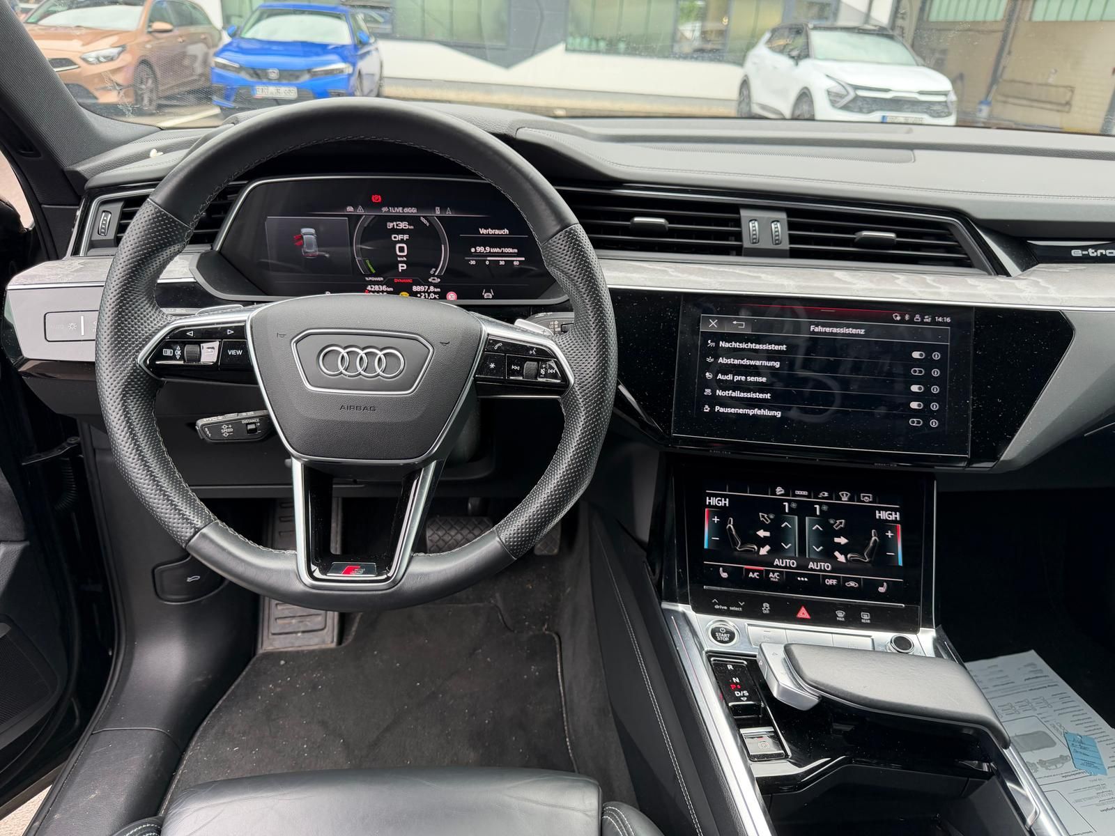 Audi e-tron 55 quattro S line 95kWh 115T€|AHZV|Vollle