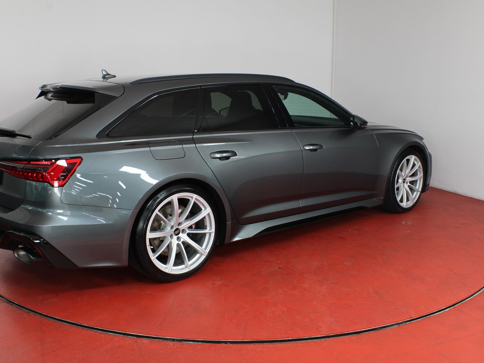 Audi RS6 4.0TFSI 1140,-ohne Anzahlung B&O Sportabgas