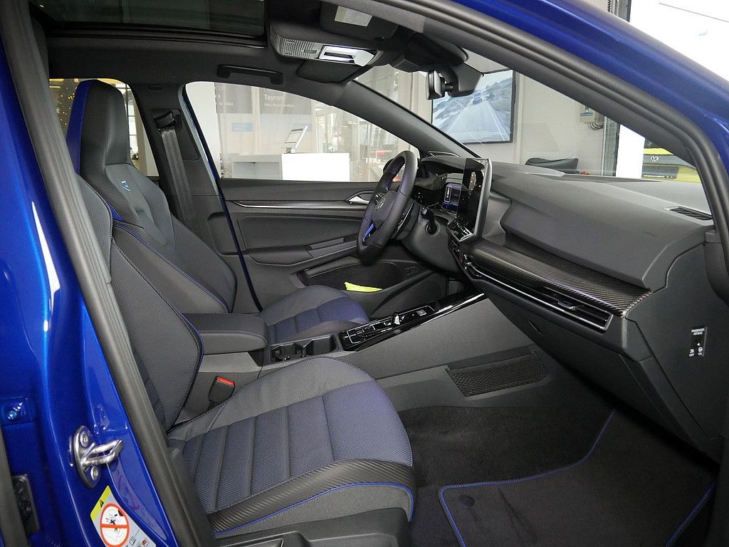 Volkswagen Golf Variant R 2.0 TSI 4Motion DSG PANO AHK MATR