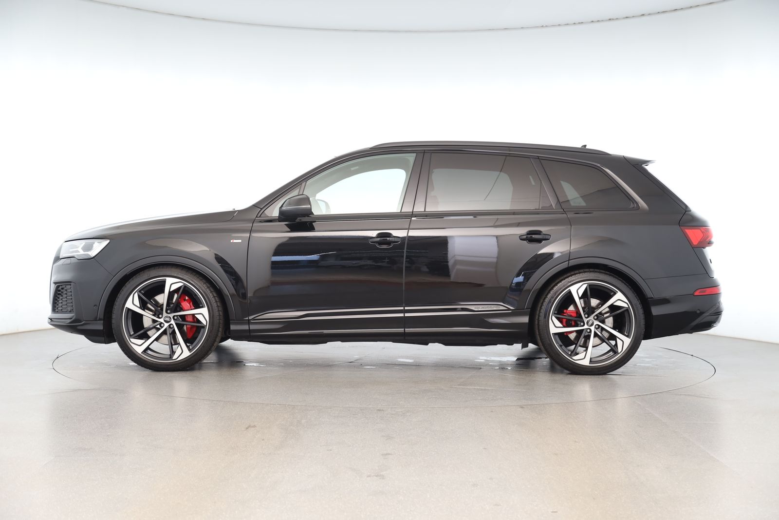 Audi Q7 45 TDI quattro S line competition plus AHK