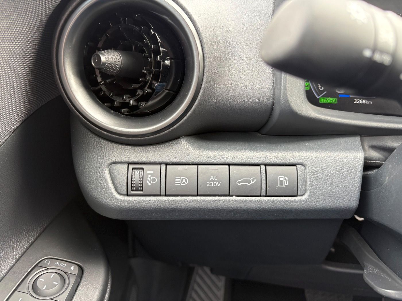 Toyota C-HR 2.0 Plug-in Hybrid Team D LED, Kamera, Navi