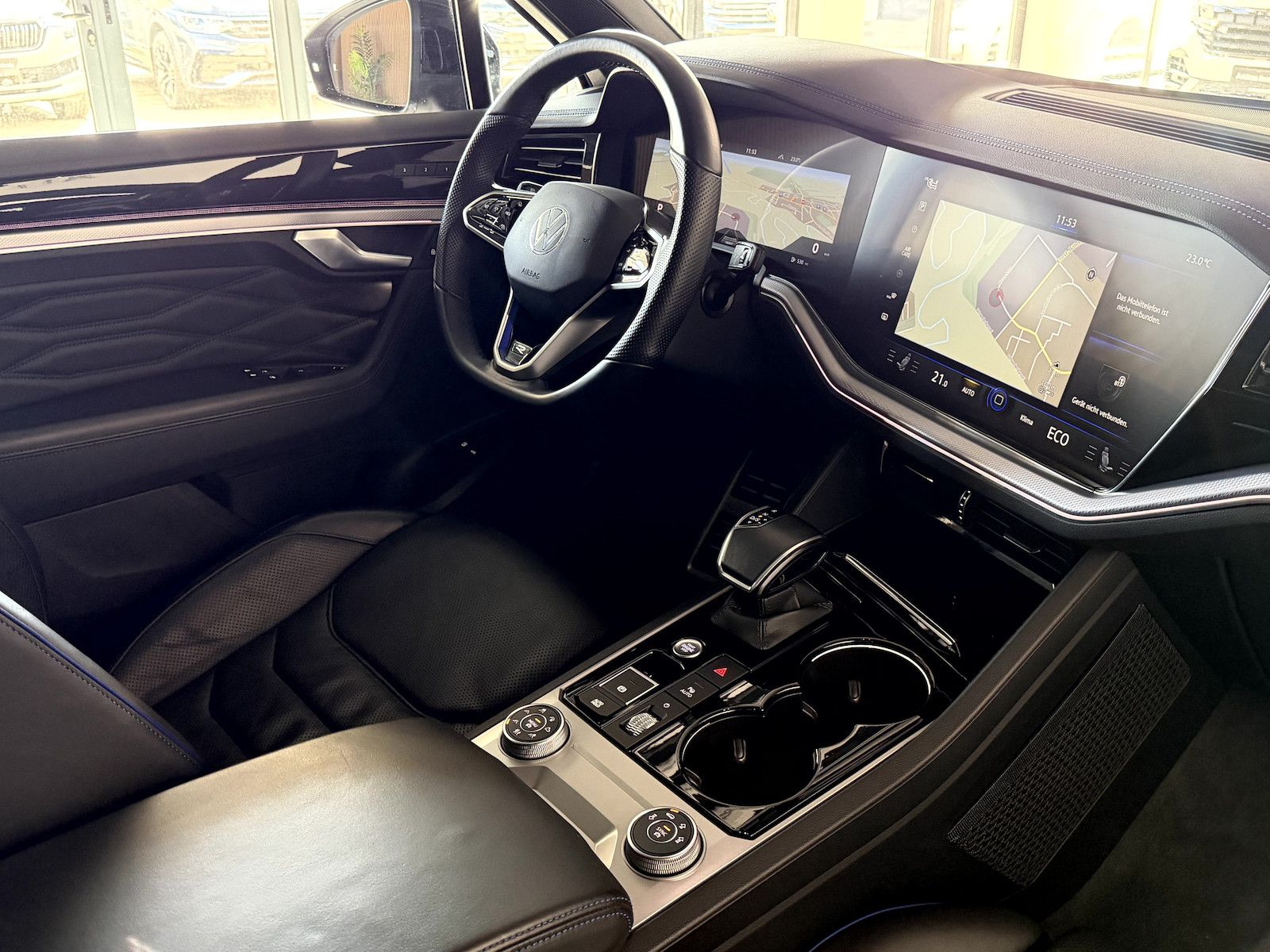 Volkswagen Touareg R 3.0TSI*BlackStyle*Pano*AHK*HUD*IQ*