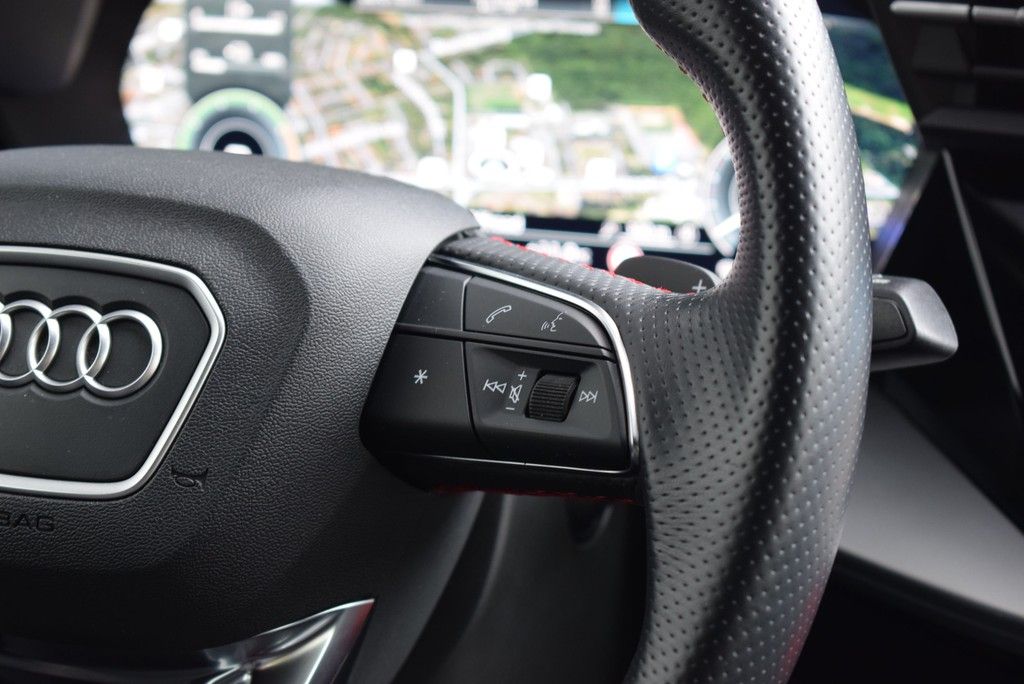 Audi A3 Sportback 45 TFSI e S-tr. *S-line*Matrix*HuD*