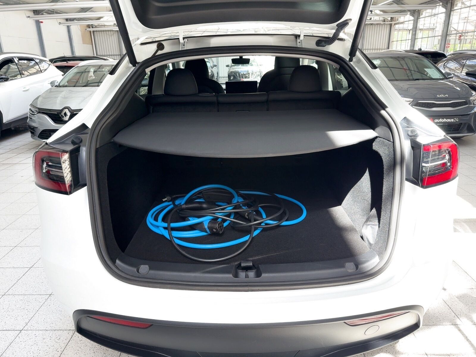 Tesla Model Y  Maximale Reichweite|AWD|ACC|360°