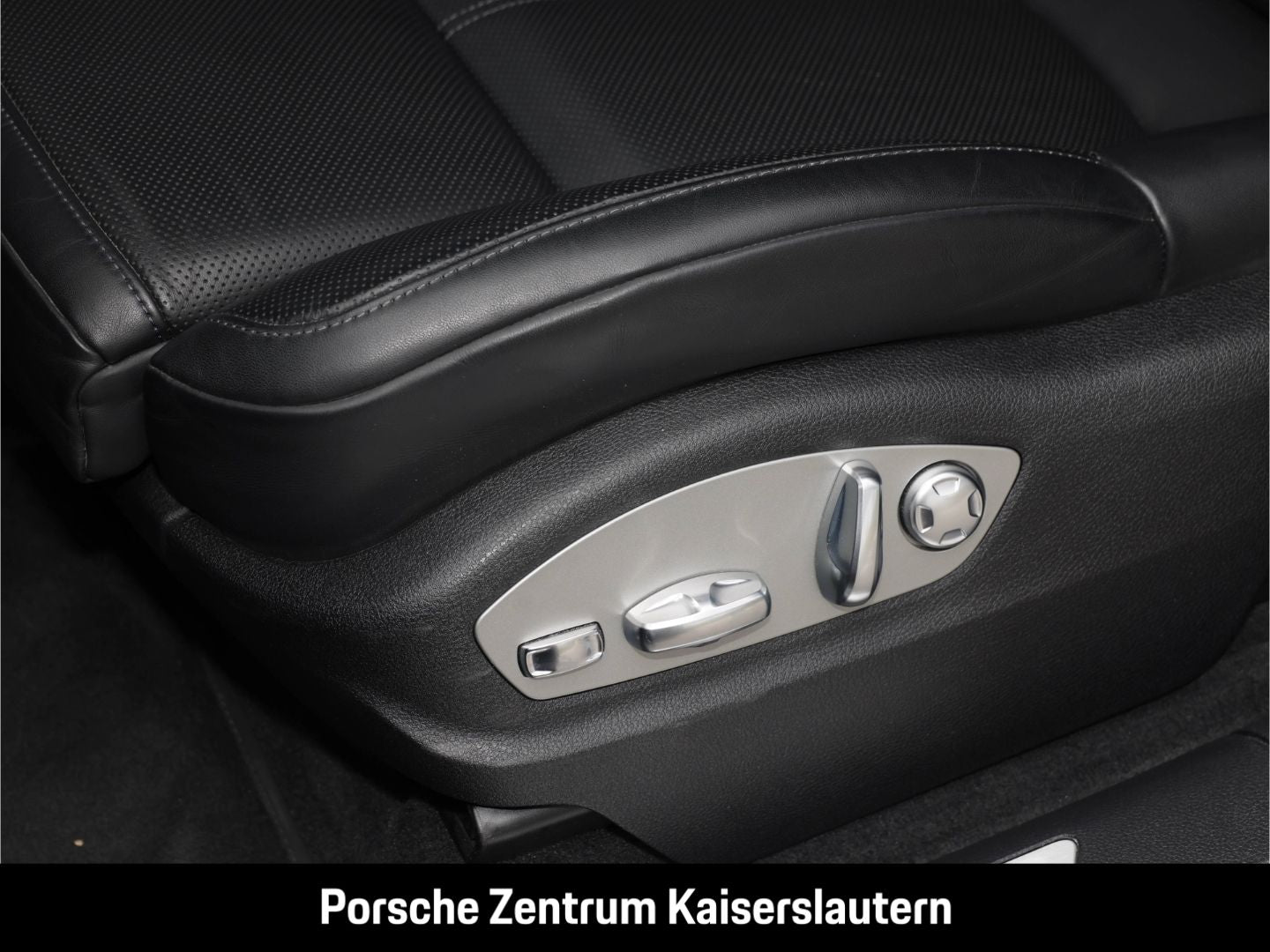 Porsche Macan S Luftfederung Panoramadach Surround-View