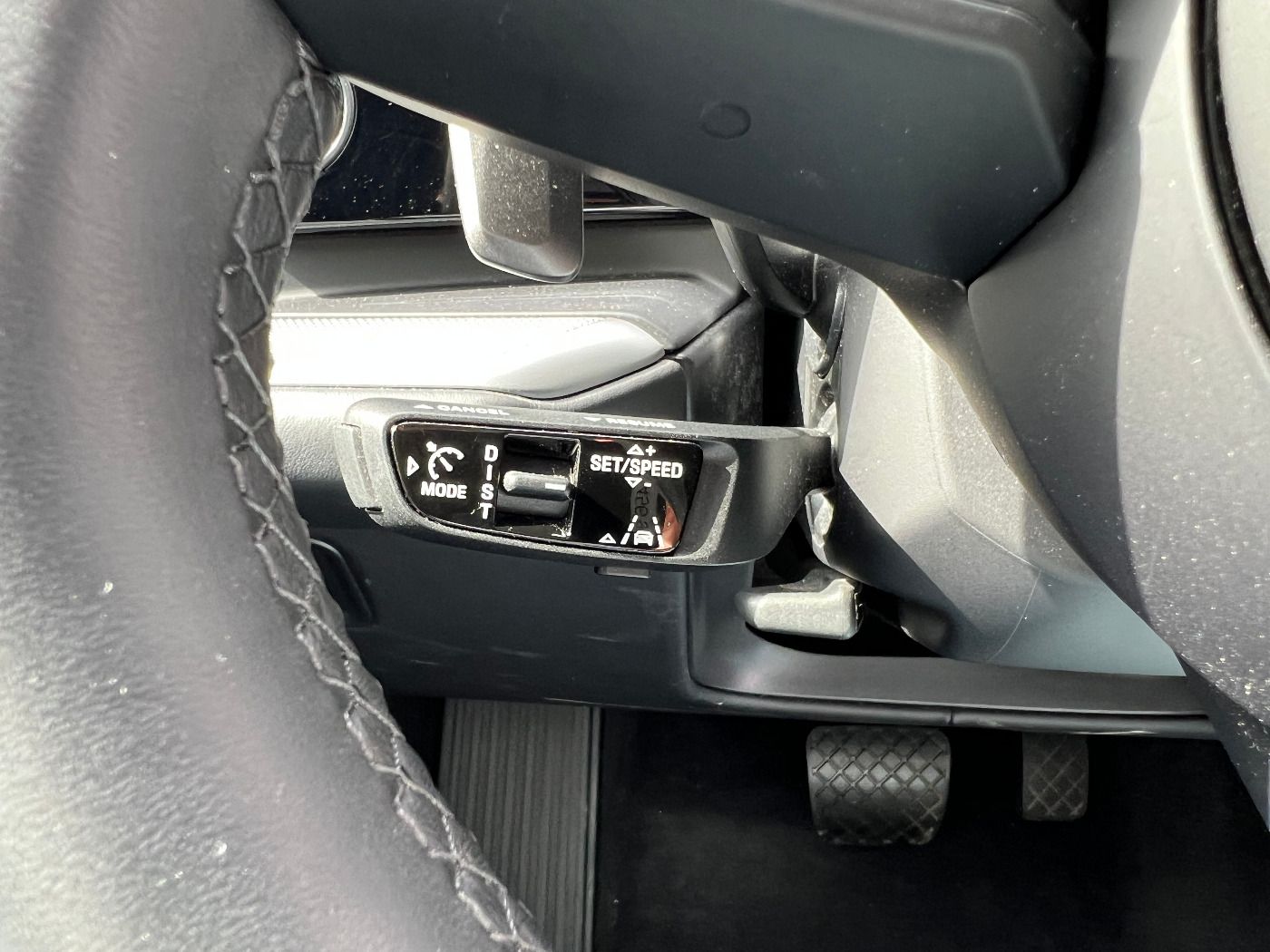Porsche Cayenne E-Hybrid | Luftfederung | InnoDrive |