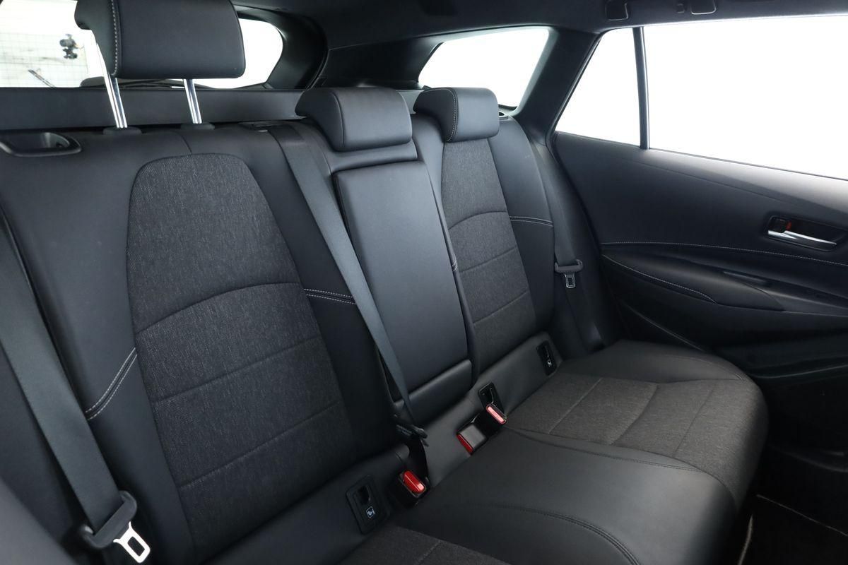 Toyota Corolla Touring Sports 2.0 CVT Team D Navi Kam