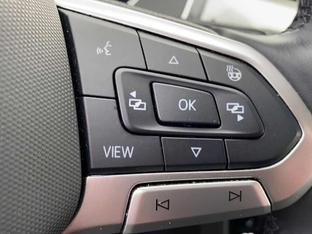 Volkswagen Passat Variant 2.0 TDI Business DSG 4M AHK+RFK