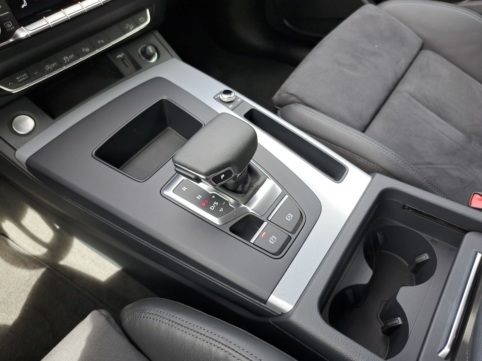 Audi Q5 Business S line 50 TDI quattro tiptr. AHK MAT