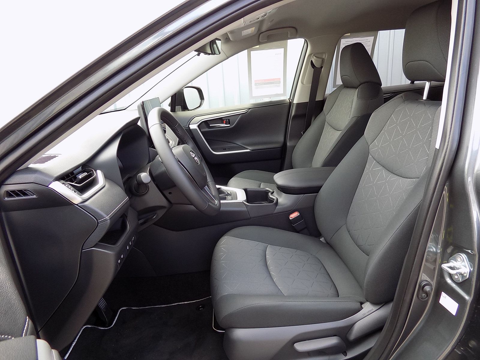Toyota RAV4 2.5 l Hybrid 4x2 - Samsaru's Car Outlet