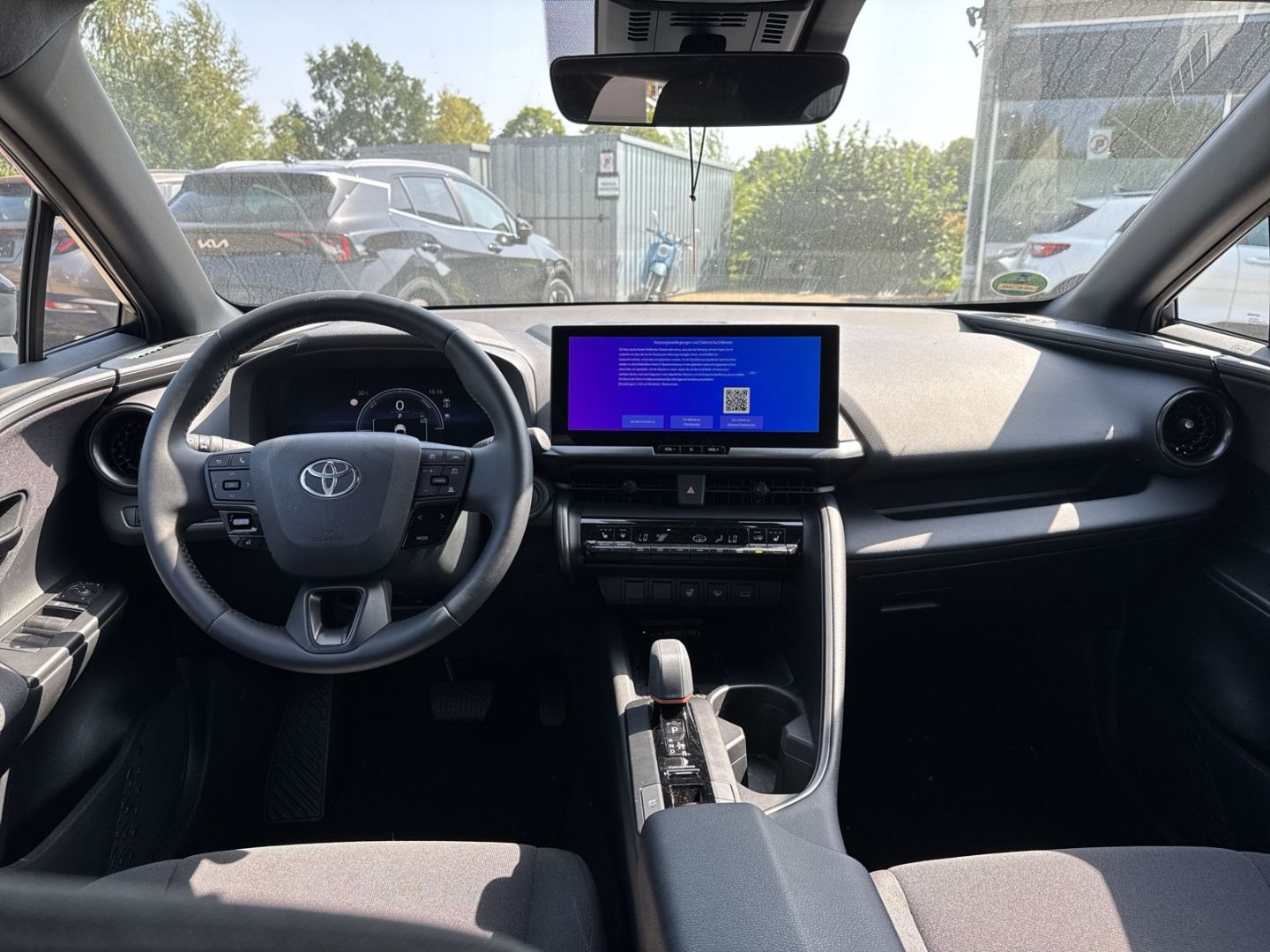Toyota C-HR Hybrid FWD Team Deutschland 1.8 EU6e Navi L