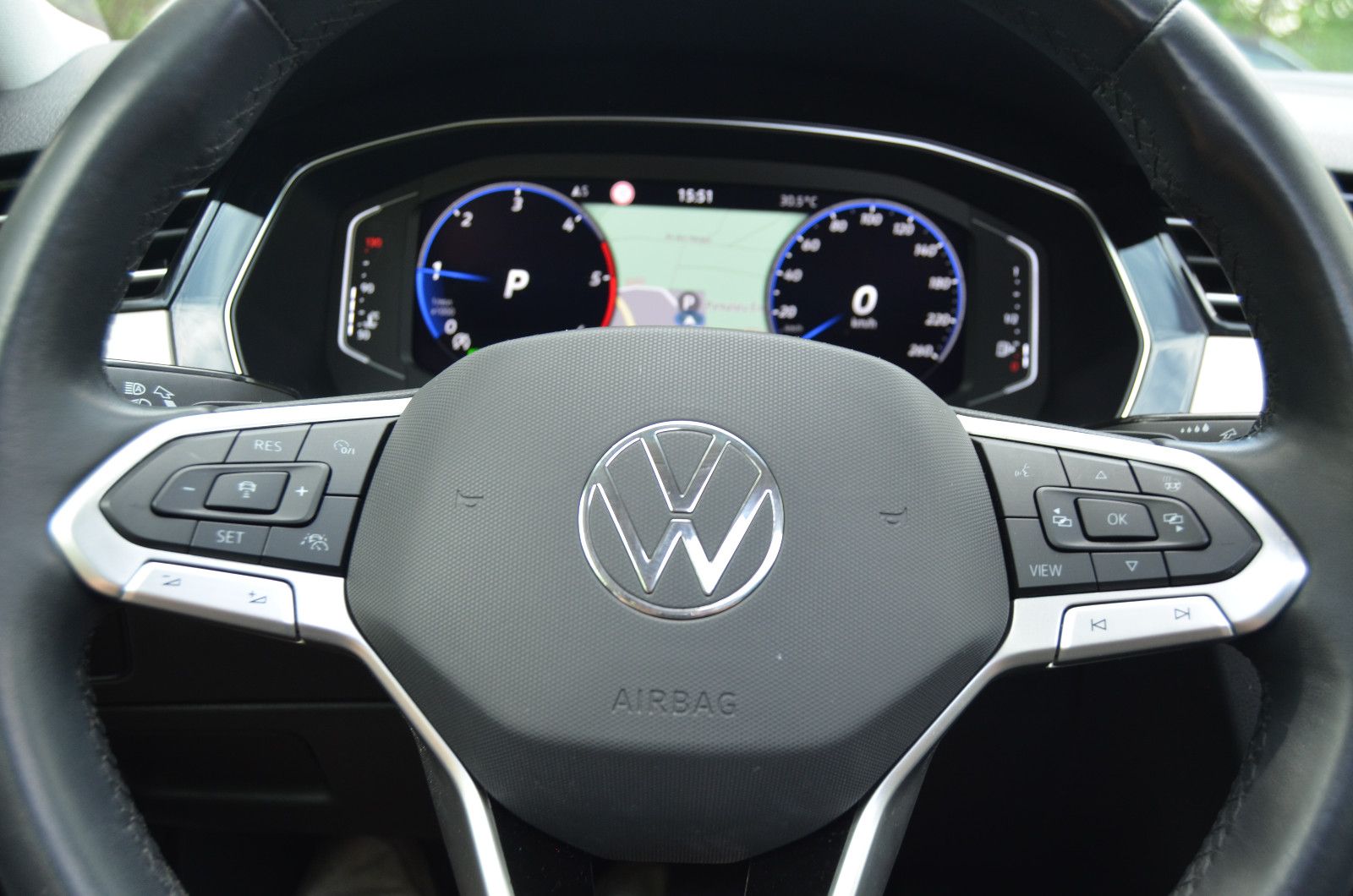 Volkswagen Passat Variant Elegance*IQ-Light*Pano*R-Kamera*