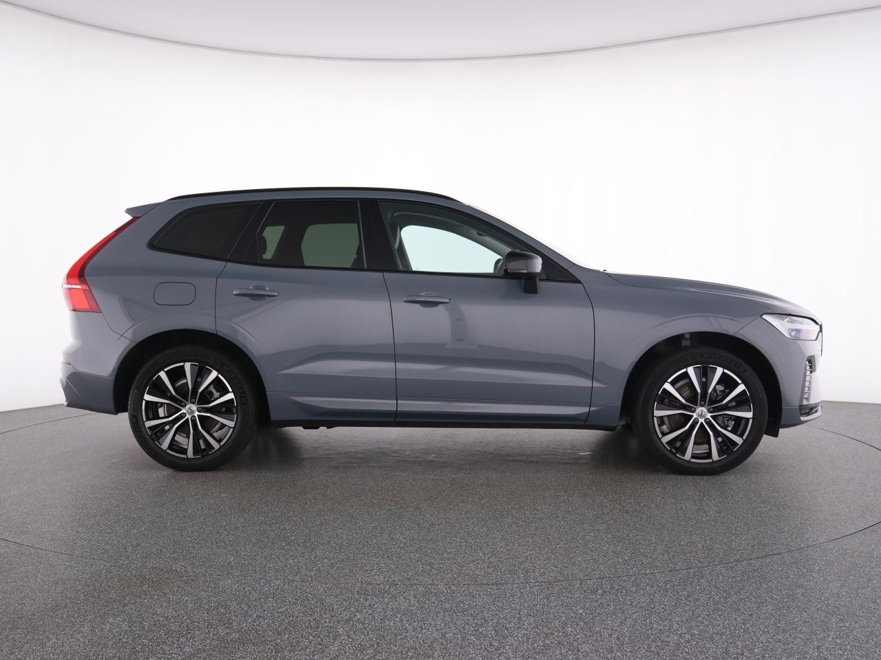 Volvo XC60 B4 Plus Dark+WINTERPAK+MEMORY+LM20+RFK+DAB+