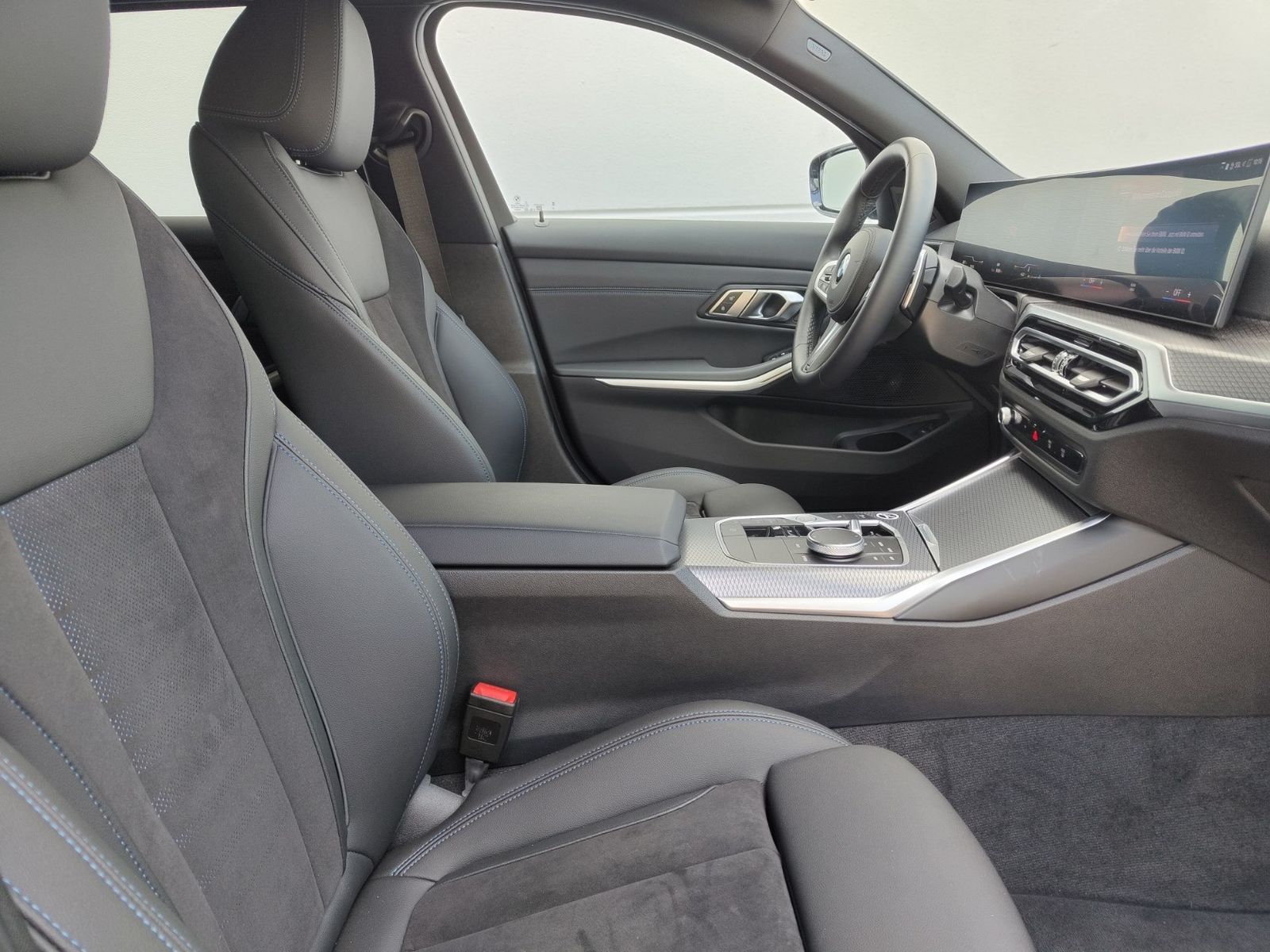 BMW 320d Touring M Sportpaket - Samsaru's Car Outlet