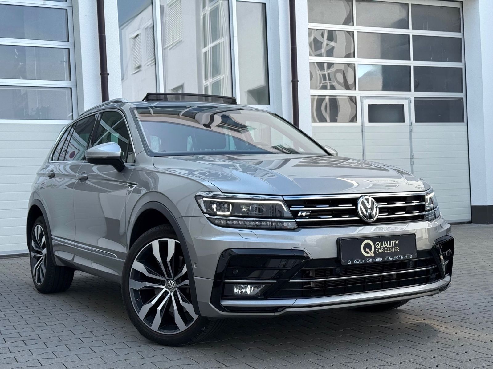 Volkswagen Tiguan Highline 4Motion - Samsaru's Car Outlet