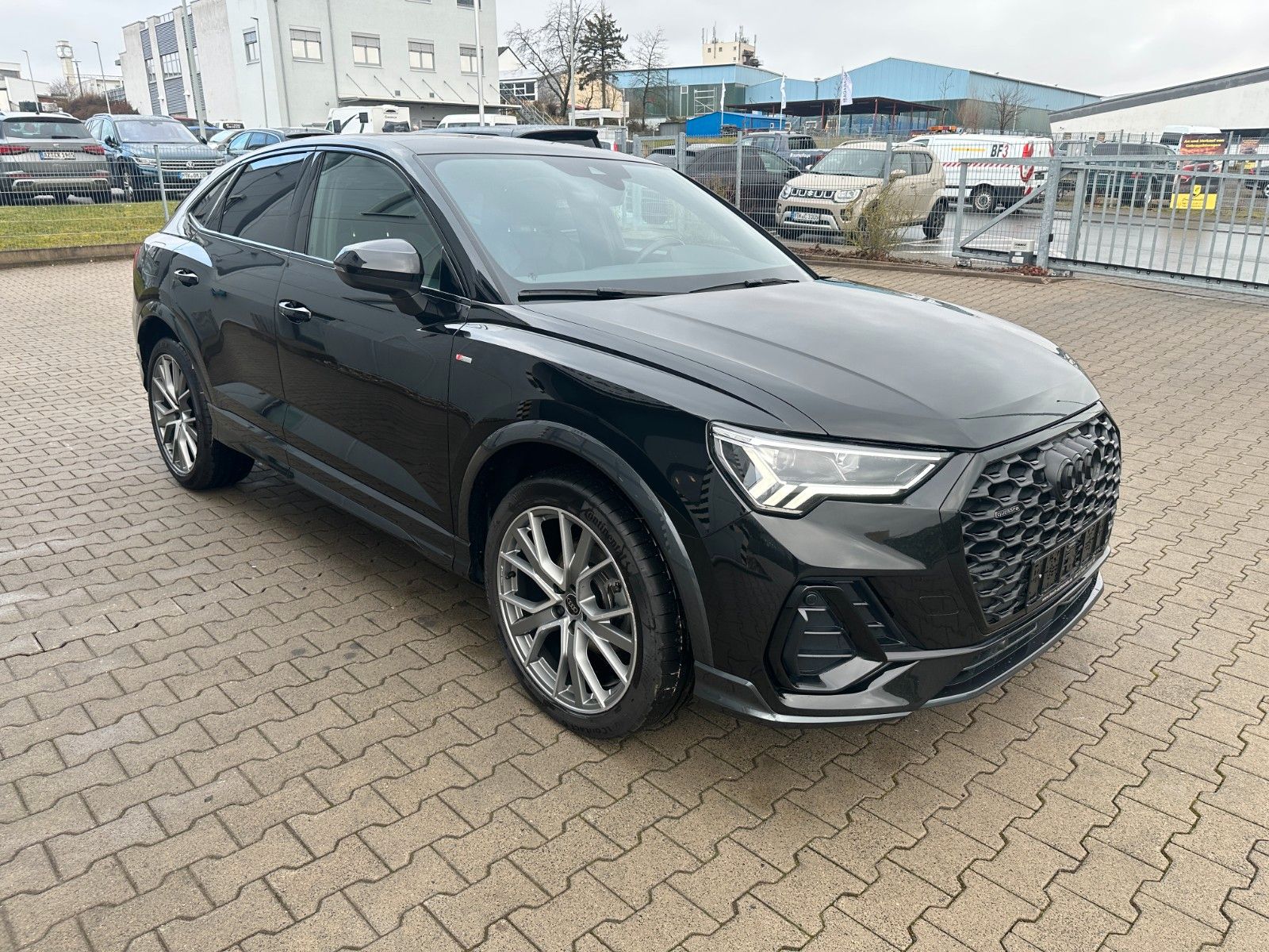 Audi Q3 Sportback 35 TDI quattro S line - Samsaru's Car Outlet