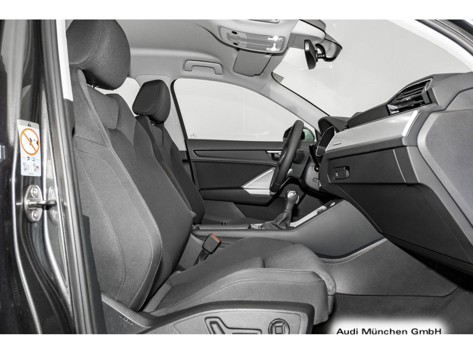 Audi Q3 45 TFSI qu. S tronic S line - Samsaru's Car Outlet