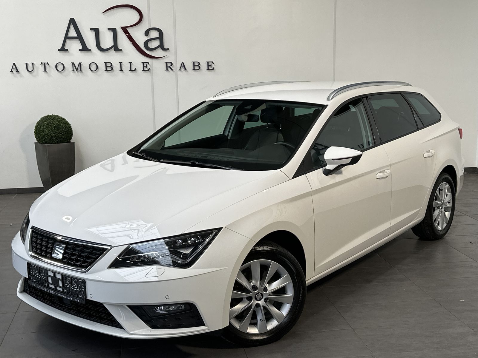 Seat Leon SpB 2.0 TDI DSG Style - Samsaru's Car Outlet