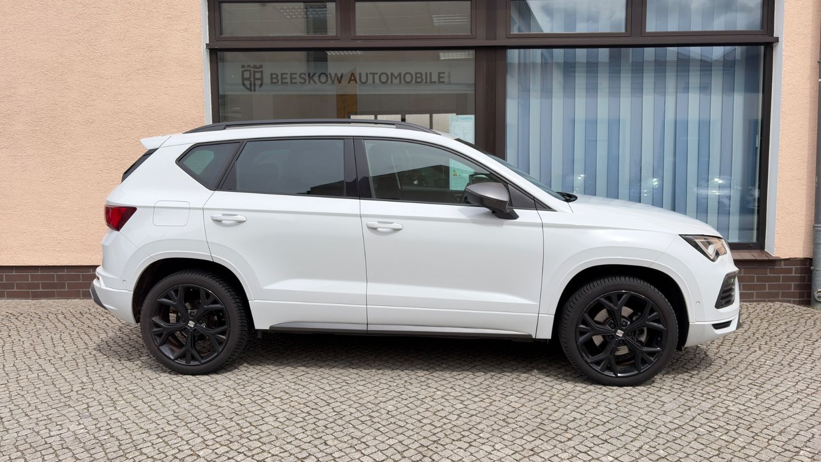 Seat Ateca FR DSG AHK Beats CarPlay Voll-LED