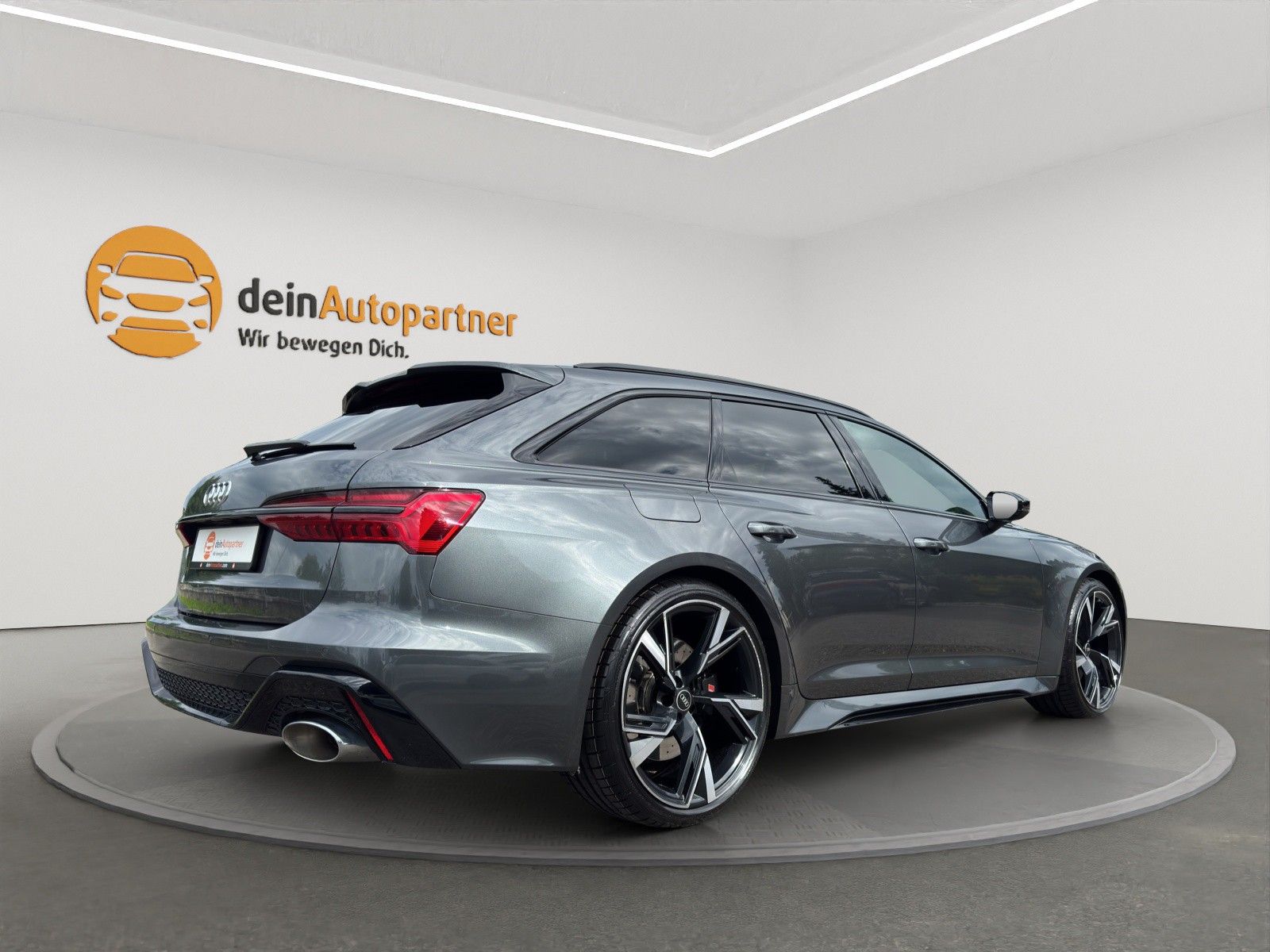 Audi RS 6 Avant 4.0 TFSI quattro LED/LEDER/HUD/AIR SU