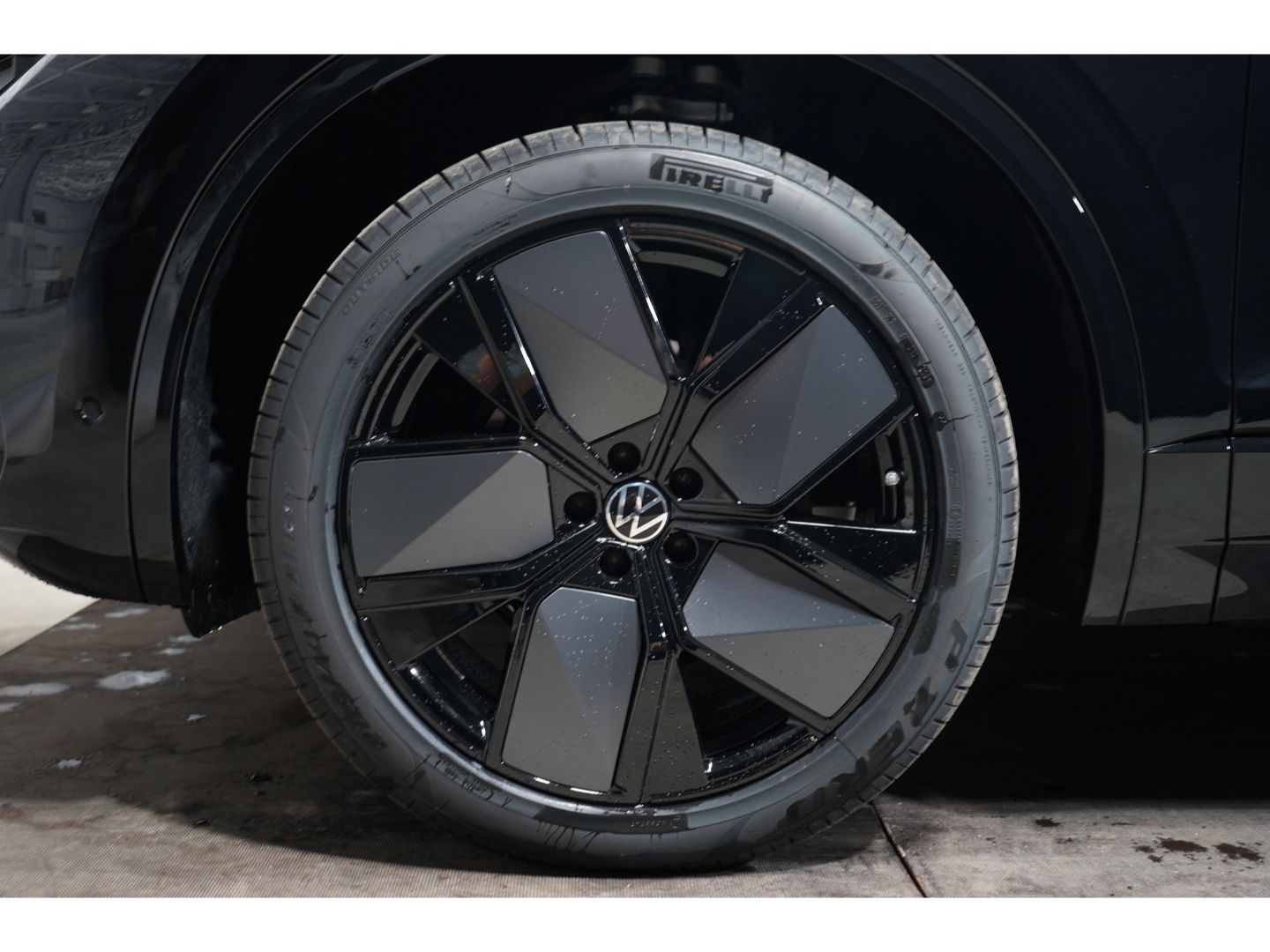 Volkswagen Touareg R-Line 3.0 TDI 360 Pano AHK