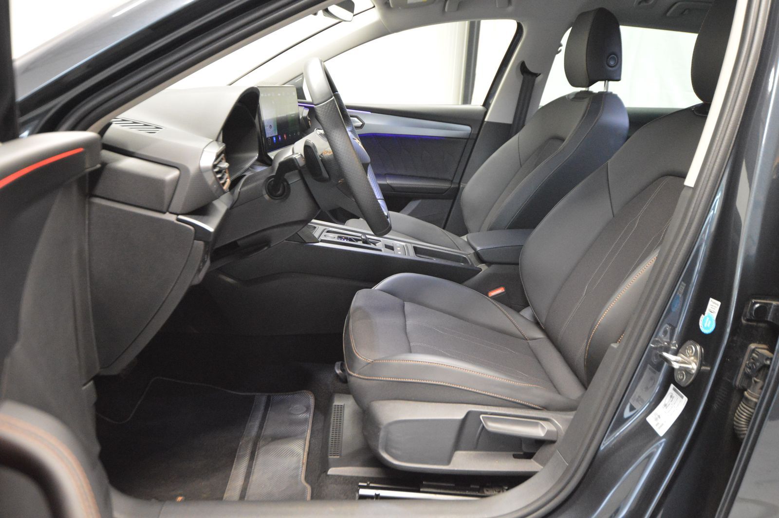 Cupra Leon Sportstourer 1.5 eTSI - Samsaru's Car Outlet