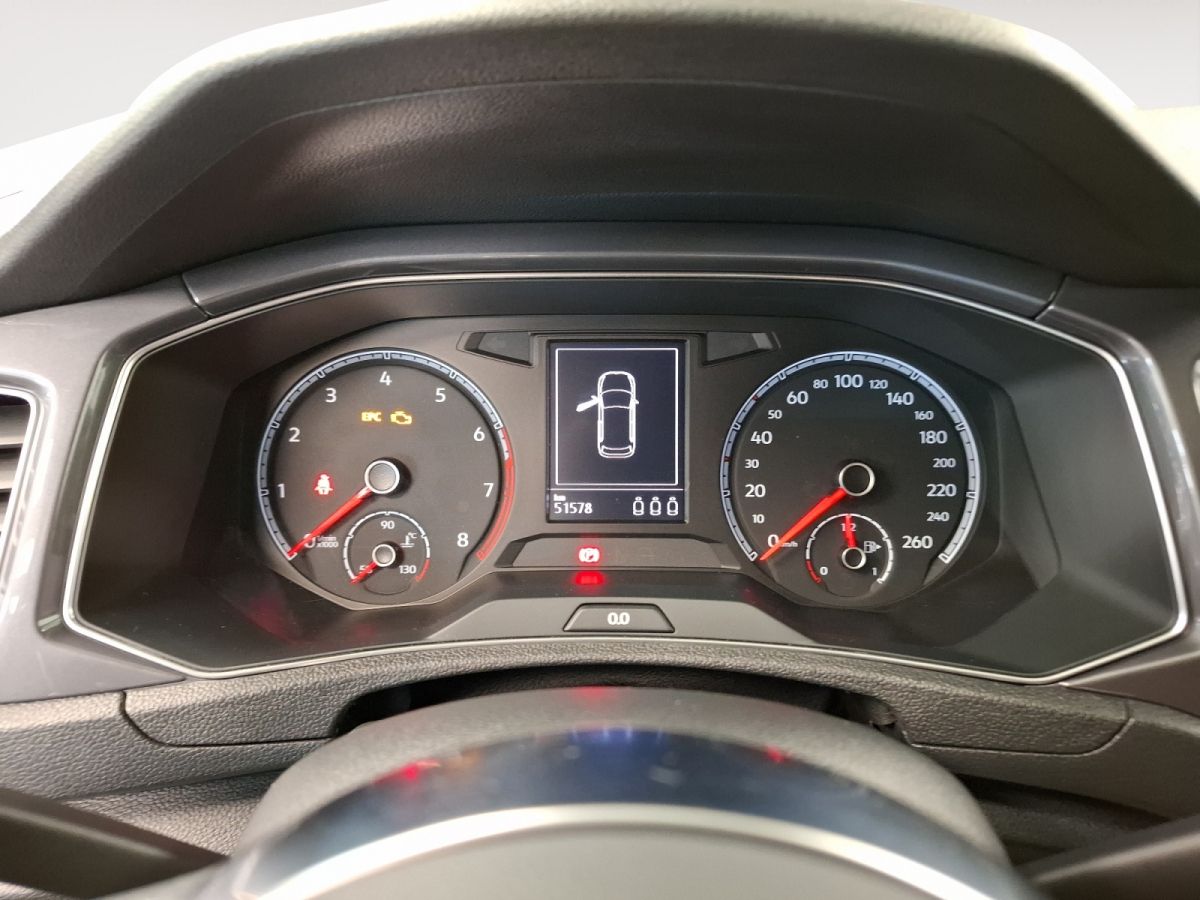 Volkswagen T-Roc 1.5 TSI Sport - Samsaru's Car Outlet