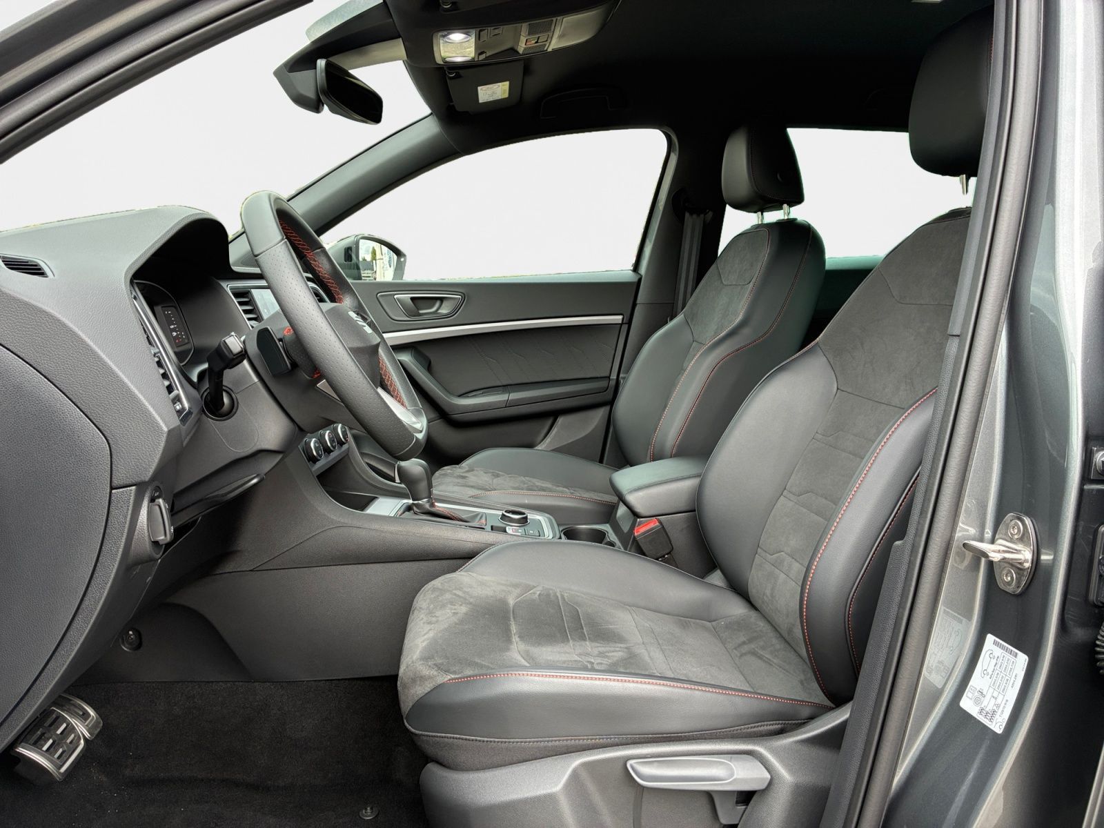 Seat Ateca 2.0 TDI DSG FR Navi AHK Rückfahrkamera SHZ