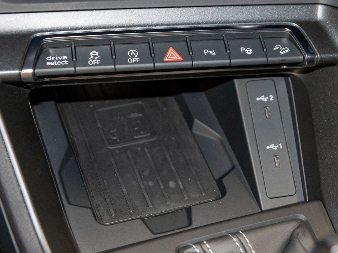 Audi Q3 Sportback 45 TFSI q S line Edition - Samsaru's Car Outlet
