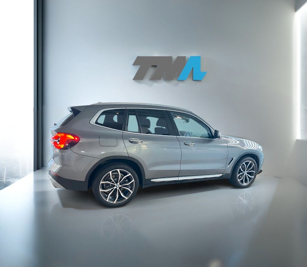 BMW X3xD20d LASER PANO 360°KAM Lenk.Hzg. Sitzbelüft.