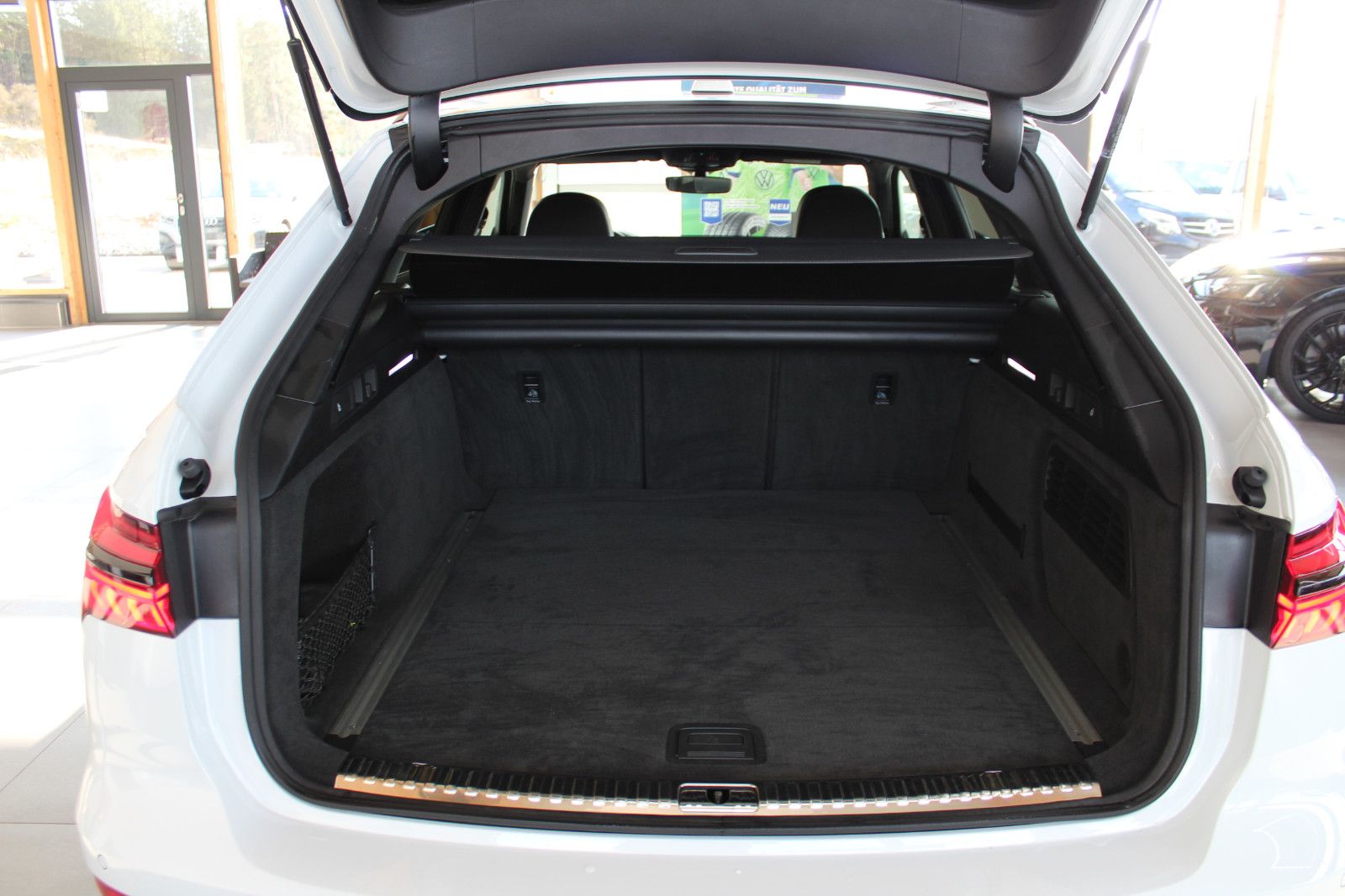 Audi A6 Avant 50 TDI quattro S line sport S tronic - Samsaru's Car Outlet