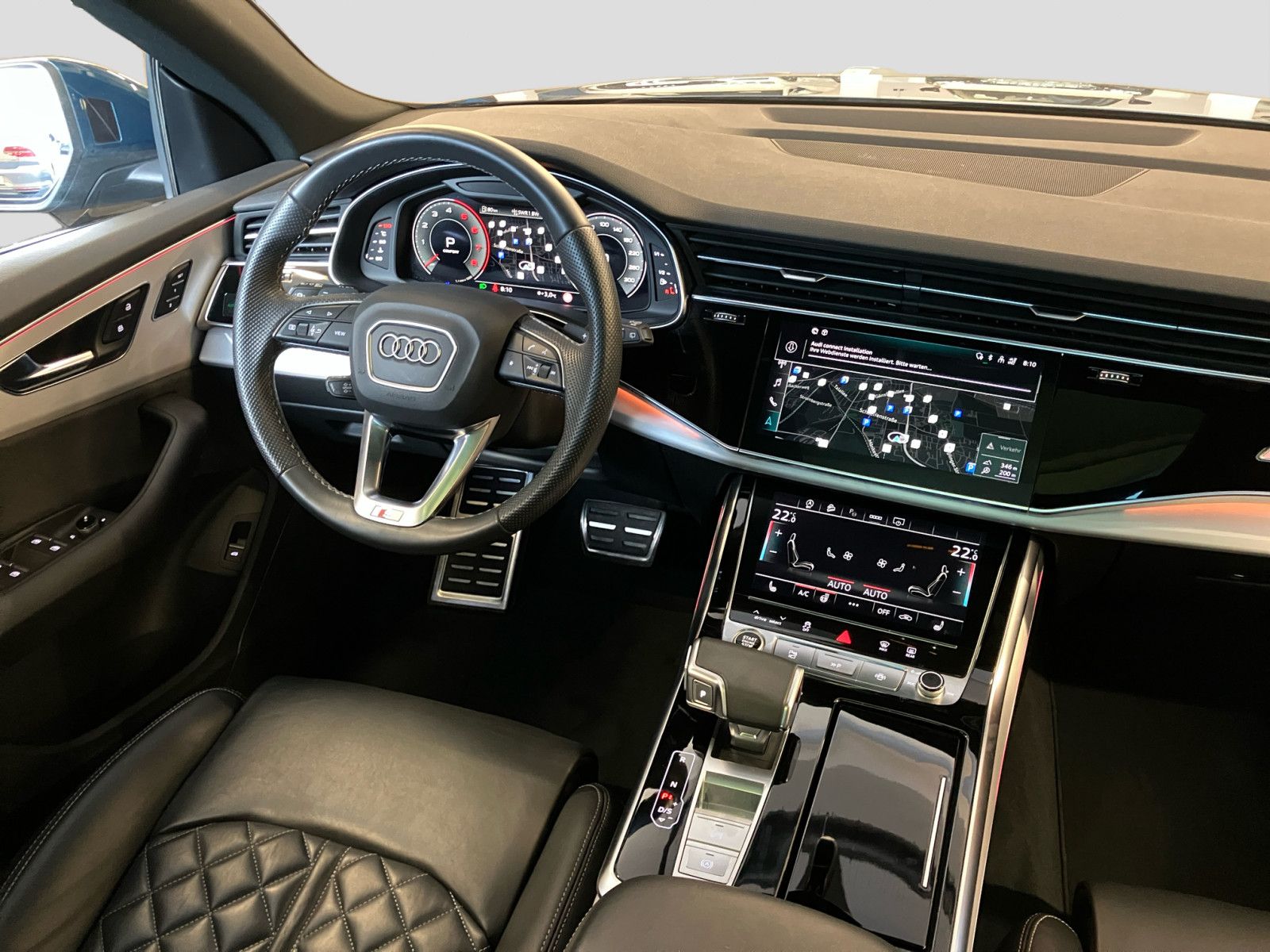 Audi Q8 55 TFSI quattro S line - Samsaru's Car Outlet