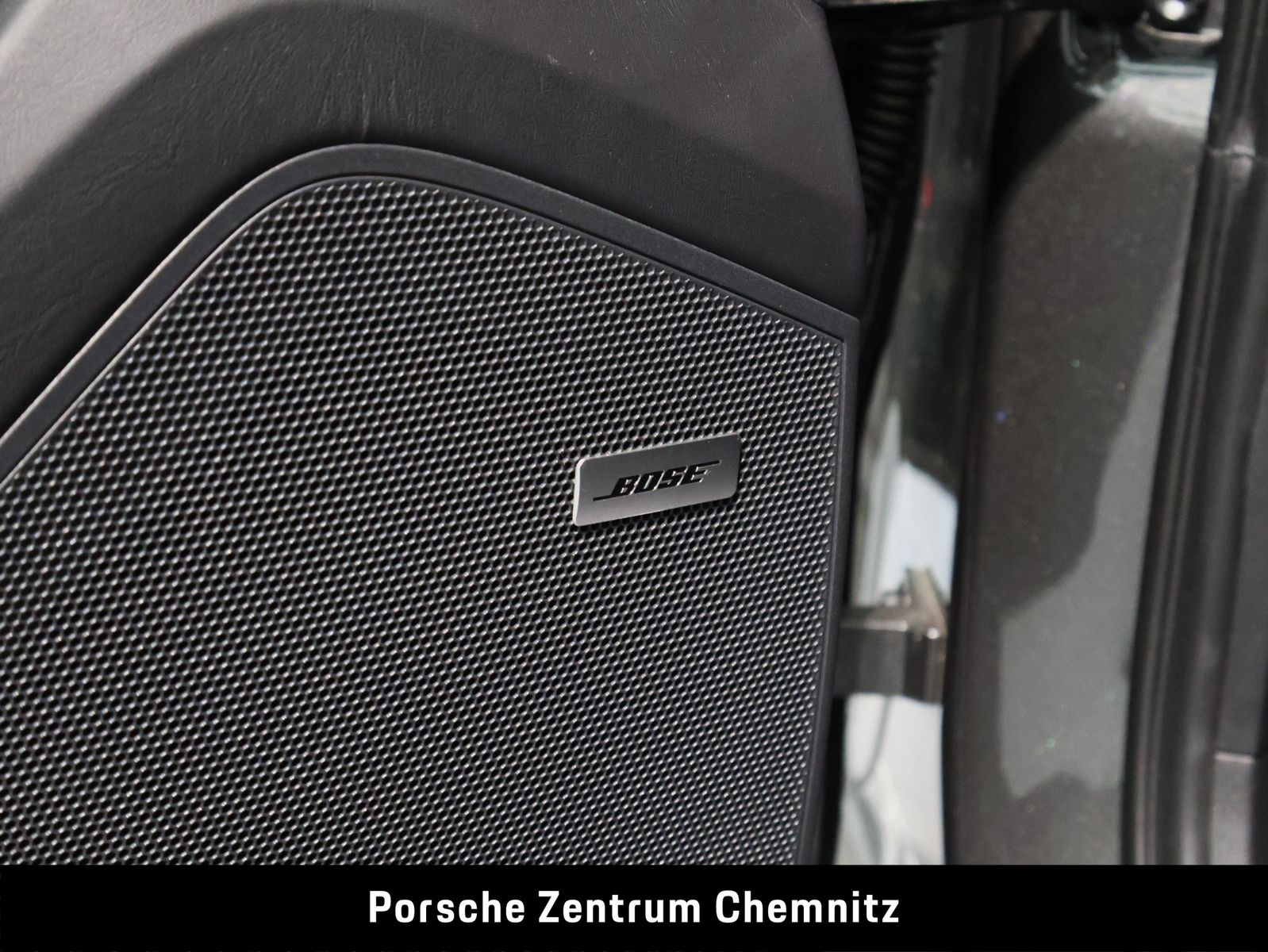 Porsche Cayenne E-Hybrid Sportabgas;Luft;BOSE;AHZV