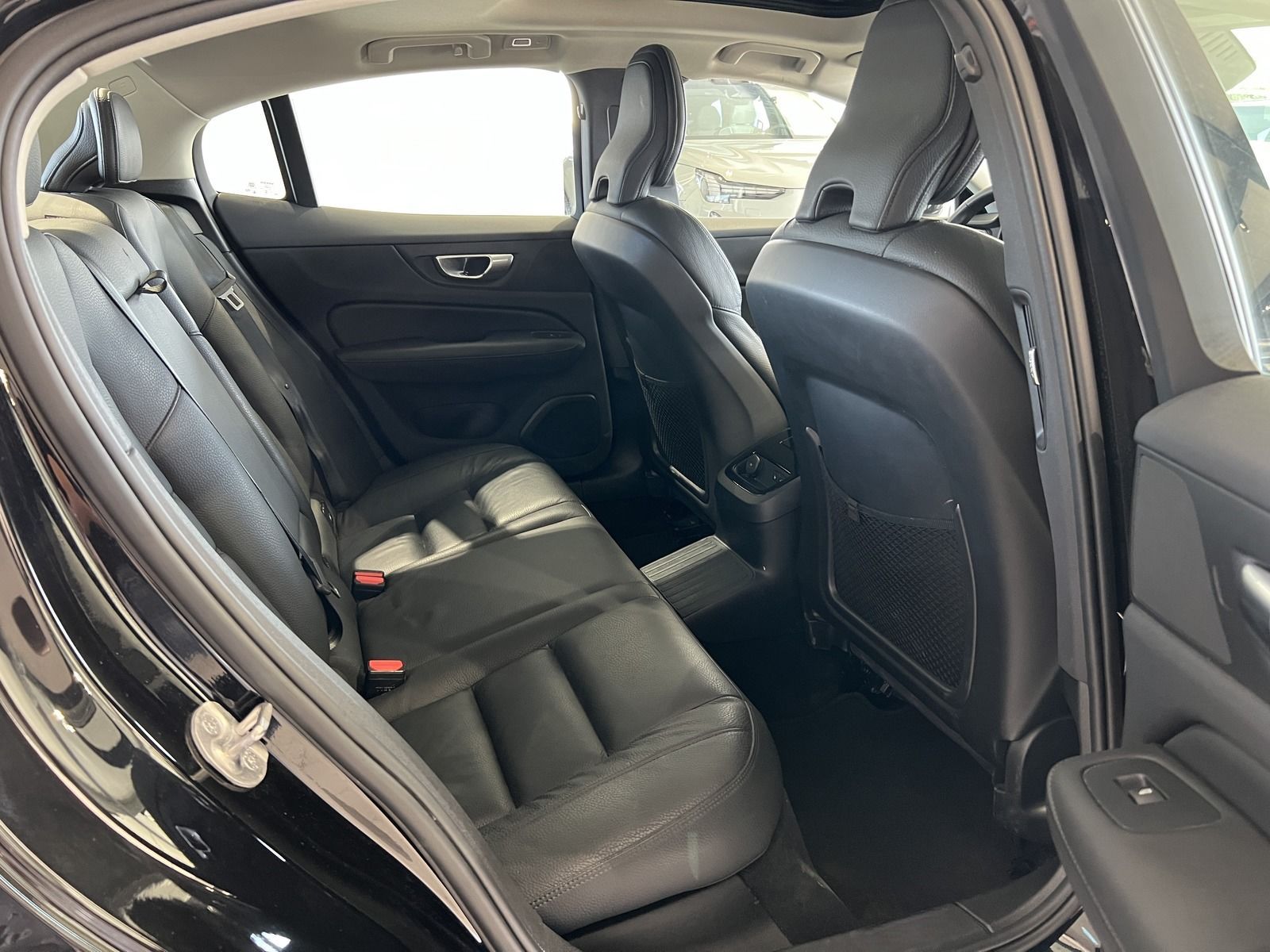 Volvo S60 T8 Ultimate Dark Recharge AWD HeadUp 360°