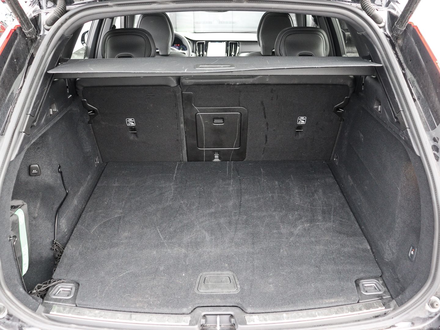 Volvo XC60 Plus Black Edition Recharge Plug-In Hybrid