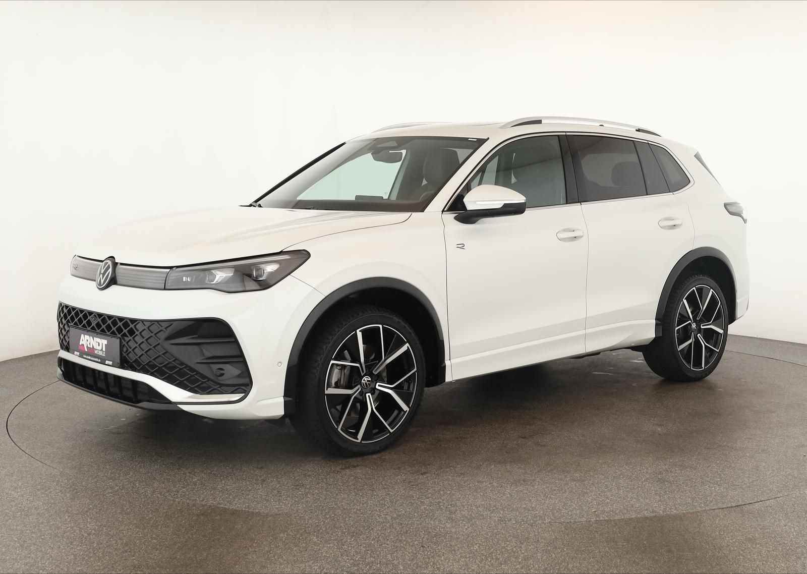 Volkswagen Tiguan 2.0 TDI 4M DSG R-Line Leder Pano Navi 360
