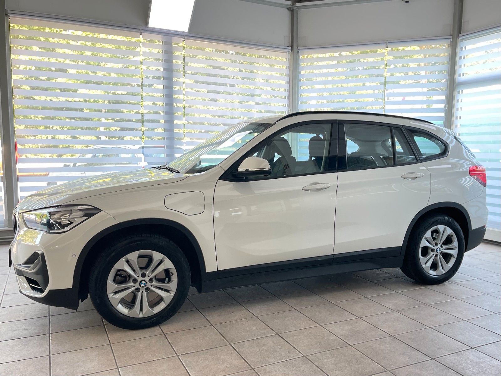 BMW X1 xDrive 25e Aut. - Samsaru's Car Outlet