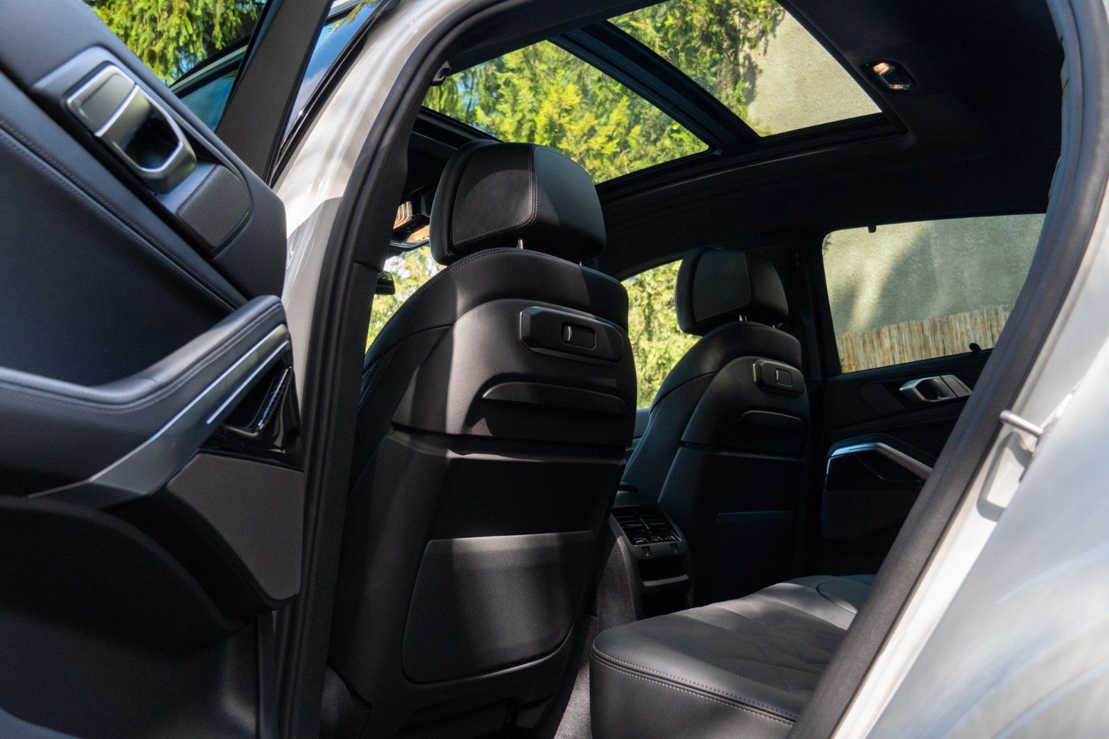 BMW X6 40d M SPORT.SOFTCLOSE.SKY.DR.ASS.H/K.360°.AHK