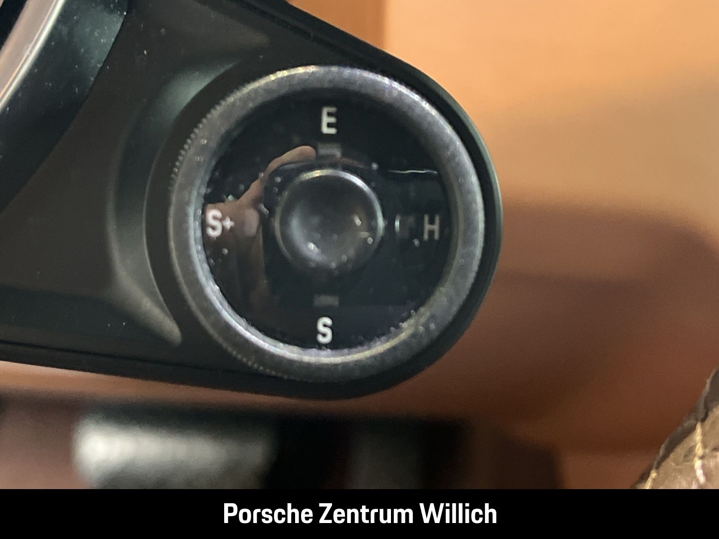 Porsche Cayenne E-Hybrid Clubleder Luftfederung 21-Zoll