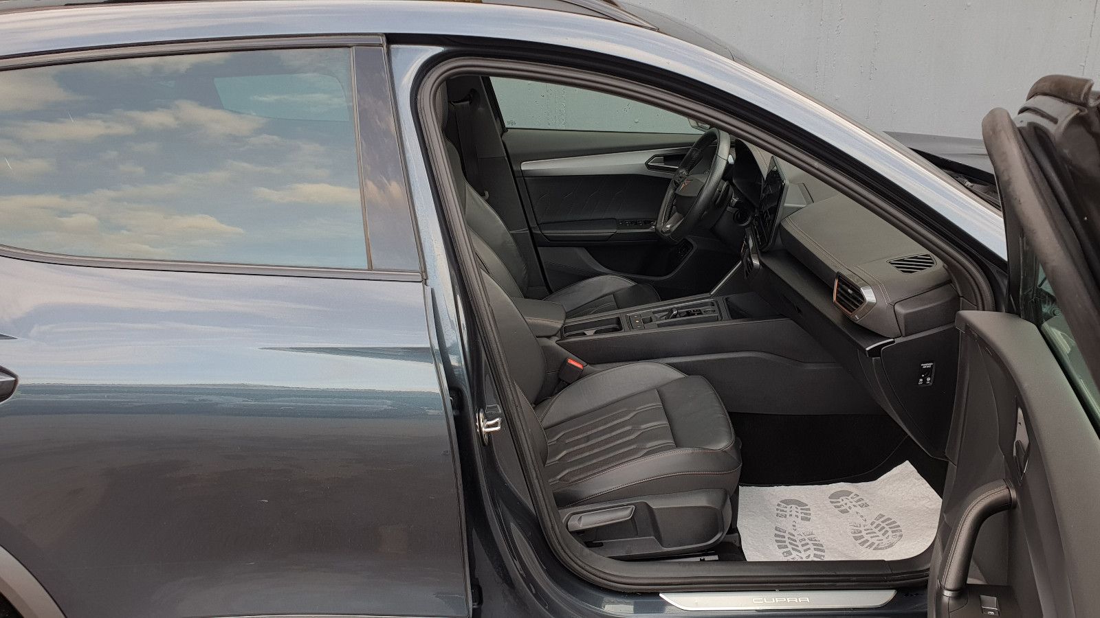 Cupra Formentor 1.4 e-HYBRID VZ DSG Pano/Leder/360/AHK