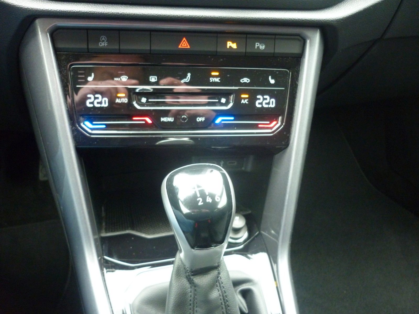 Volkswagen T-Roc Style 1.5 TSI - Samsaru's Car Outlet